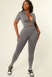 Holly SET